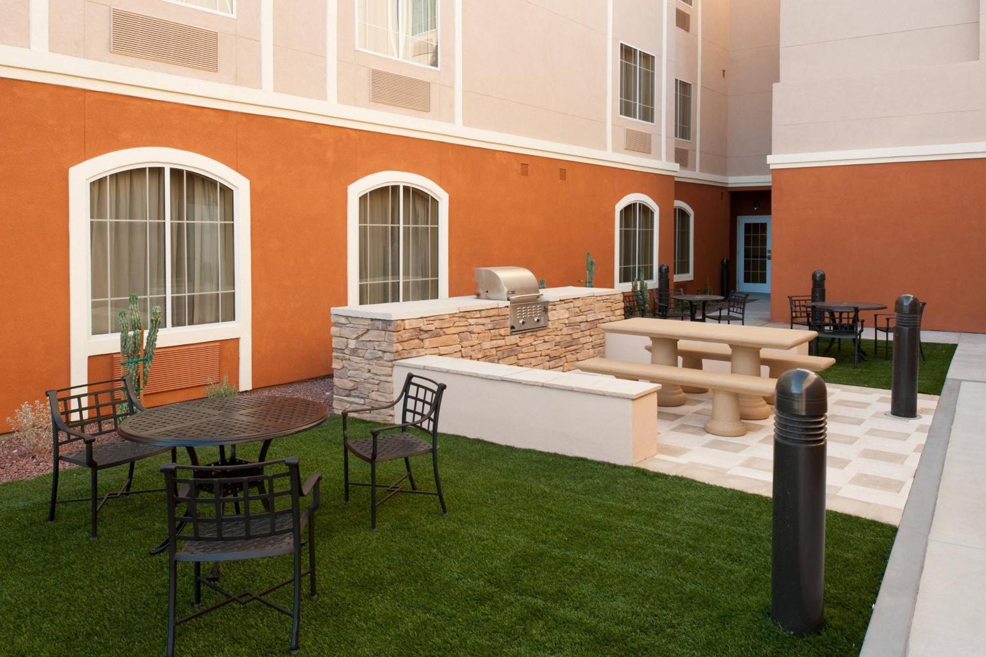 Towneplace Suites By Marriott Tucson Williams Centre Bagian luar foto